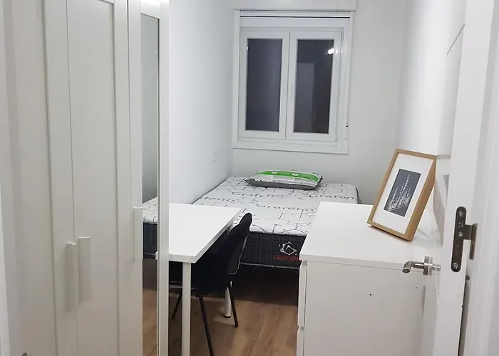 5 Bedroom 900 Meters From The * A Coruna